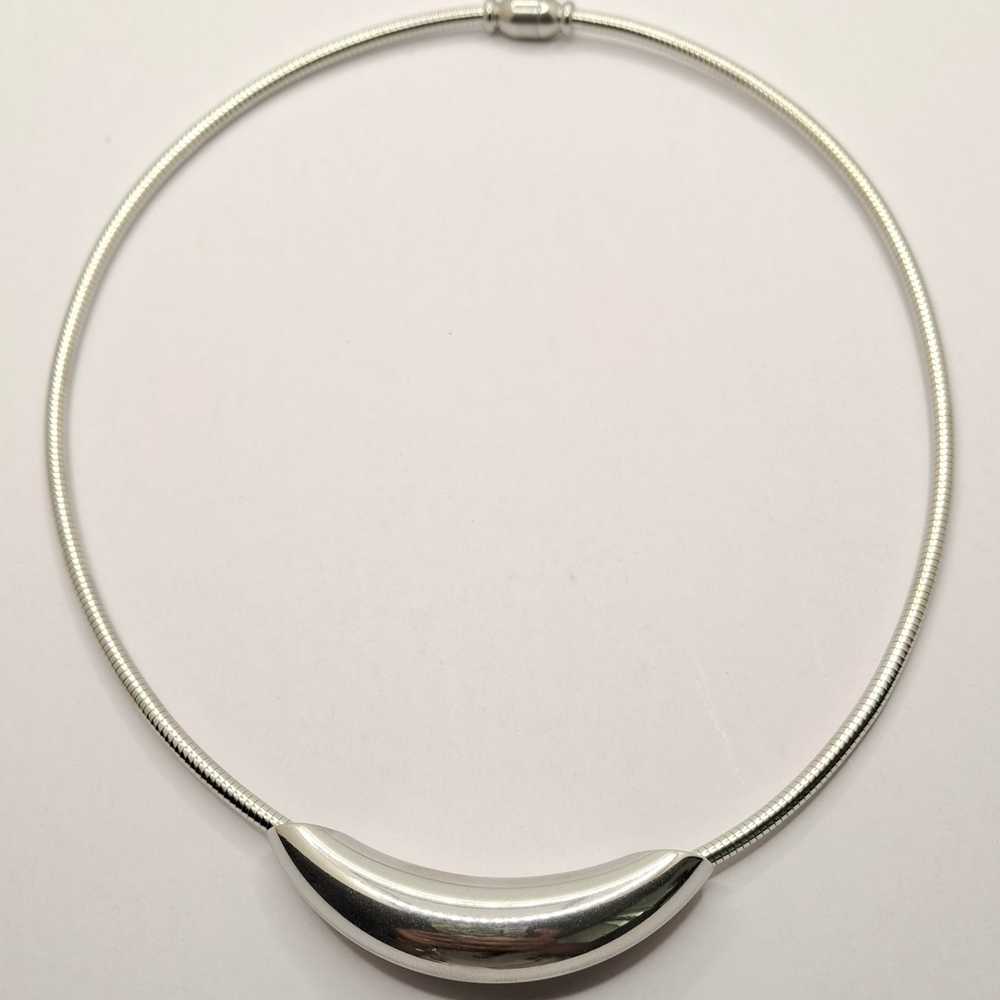 Elegant Silver Necklace